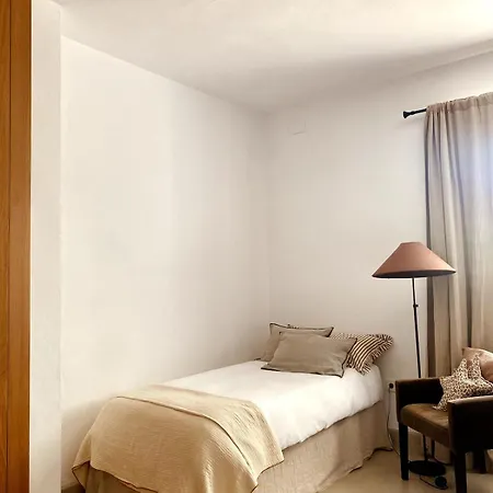 Villa Unique In Guadalmina With Golf Views Marbella